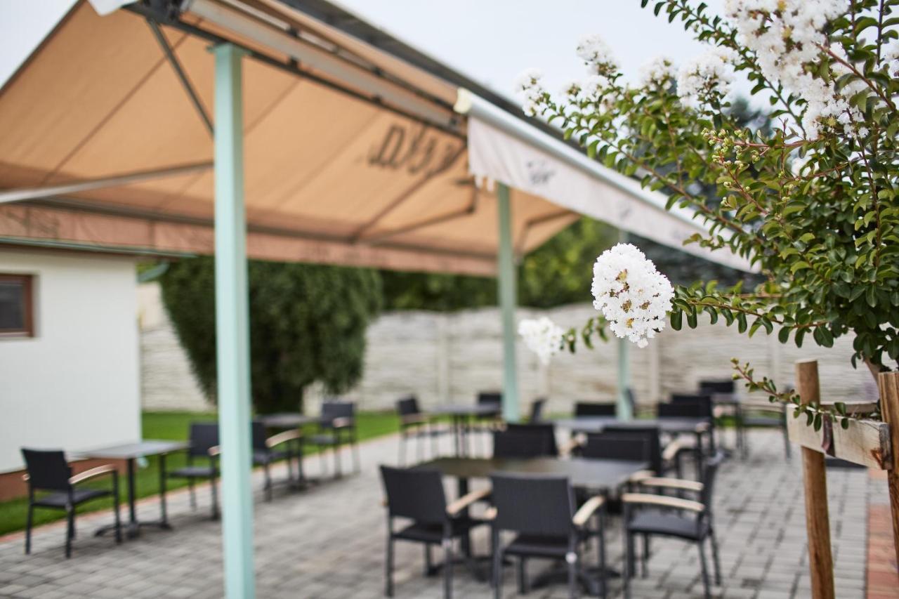 Aquasol Resort Mosonmagyaróvár Exterior foto