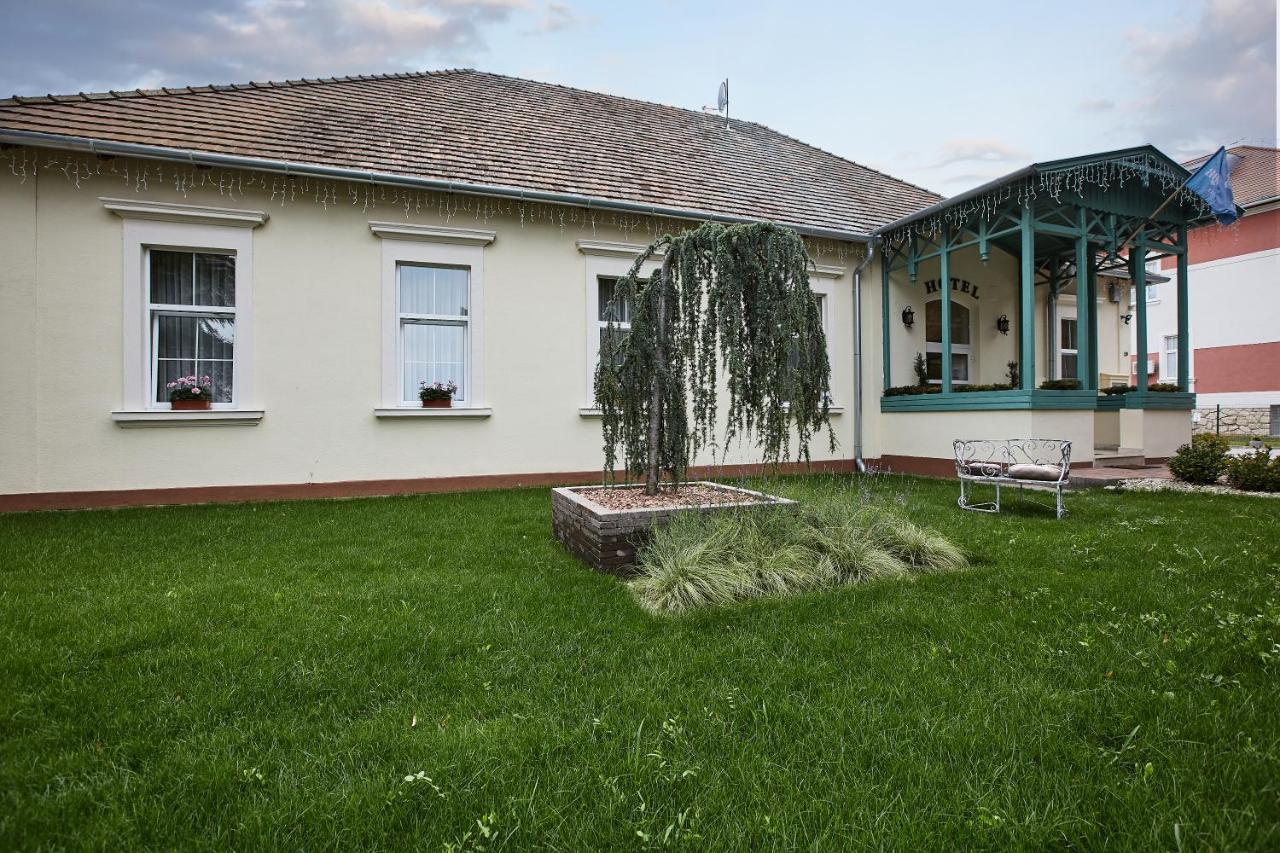 Aquasol Resort Mosonmagyaróvár Exterior foto